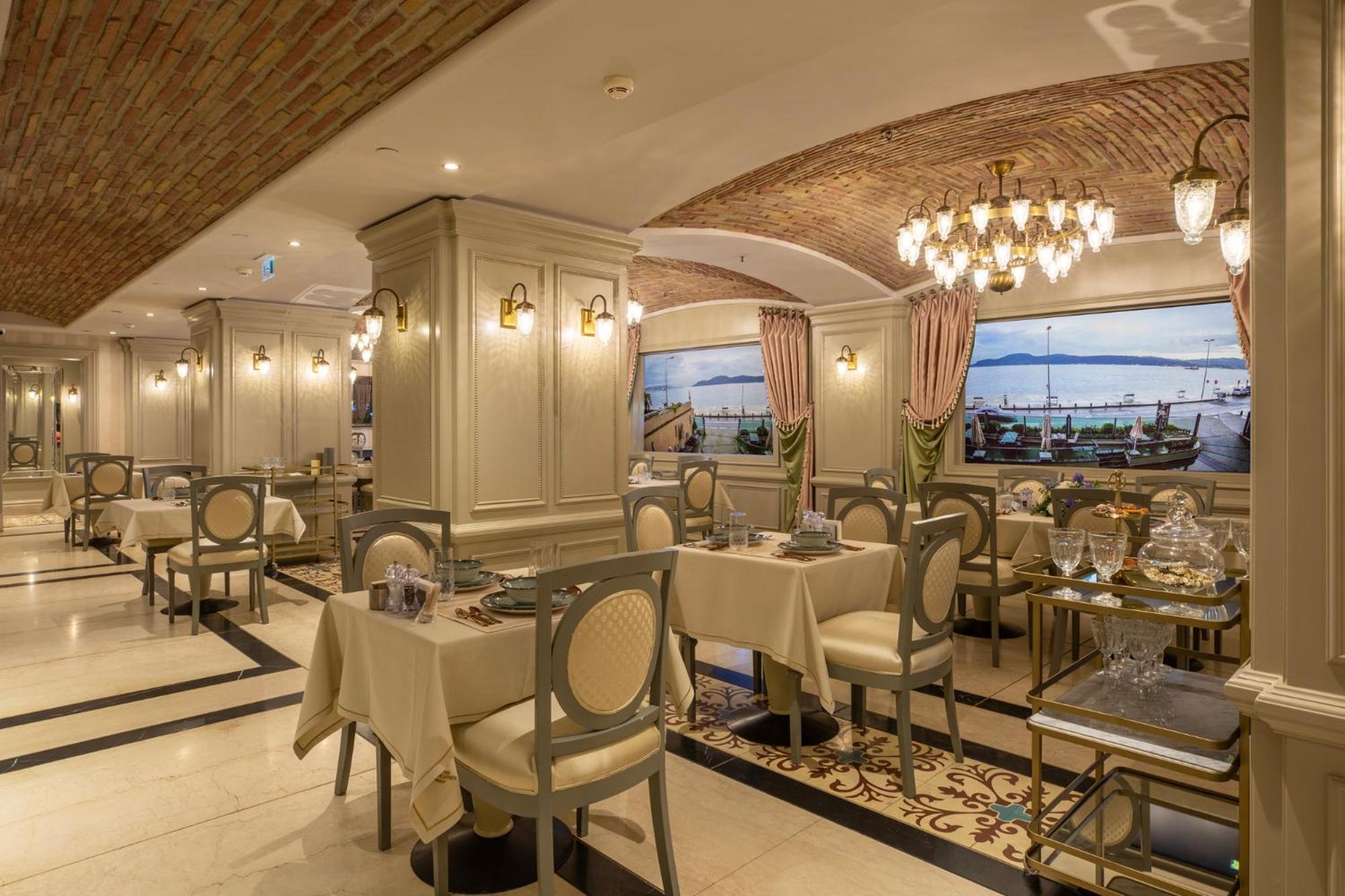 Mfb Tarabya Hotel Istanbul Exteriör bild